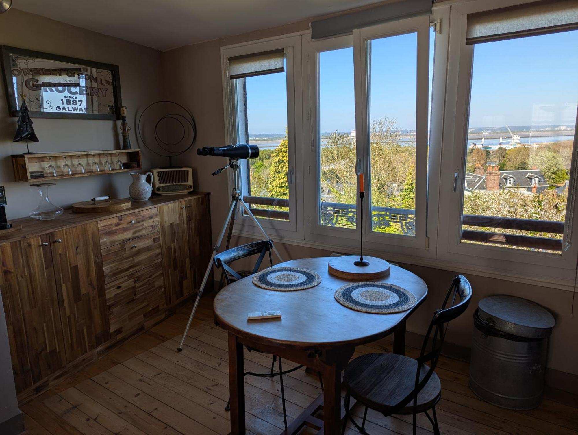 Night & Day Apartment Honfleur Bagian luar foto