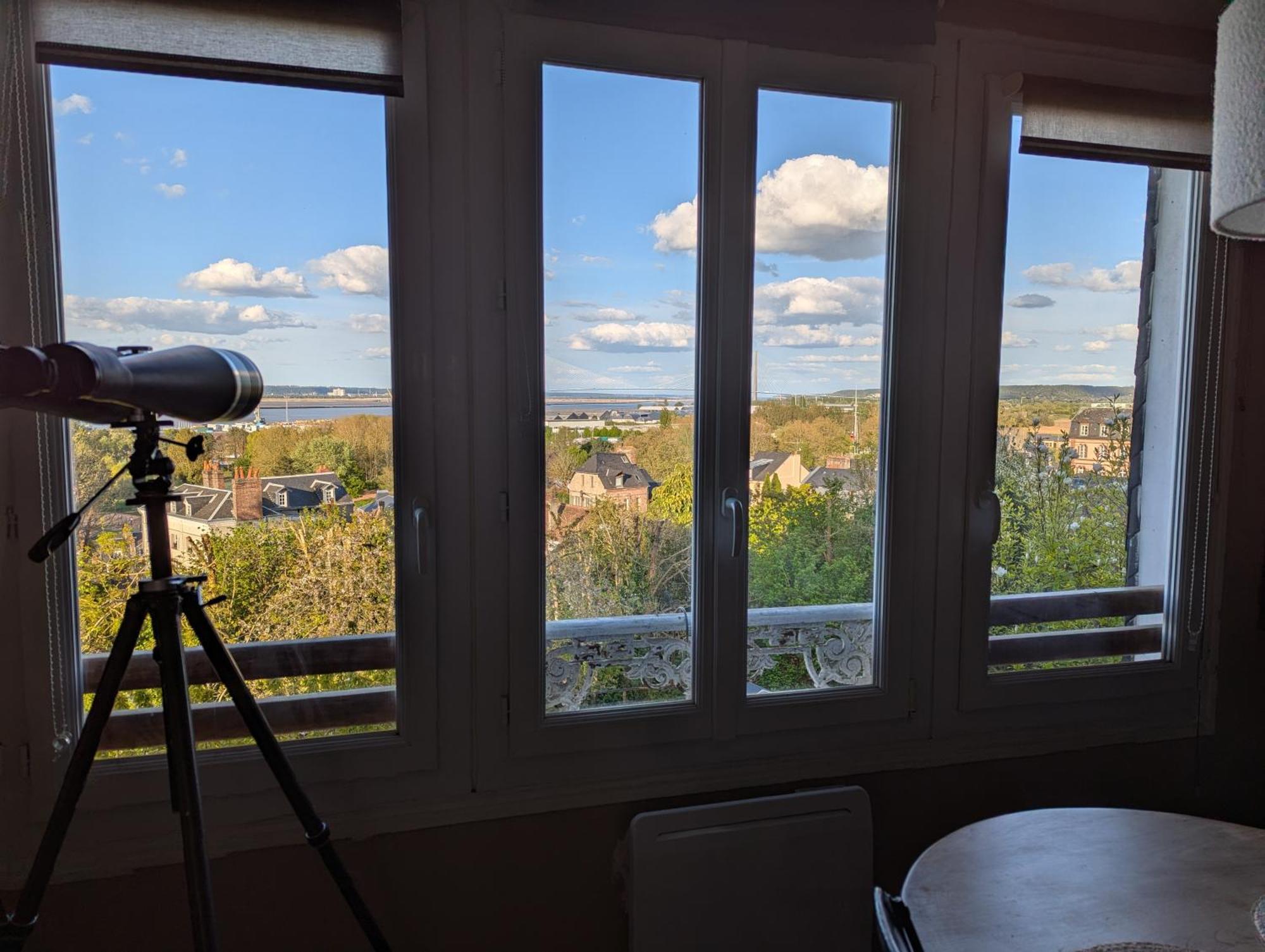 Night & Day Apartment Honfleur Bagian luar foto